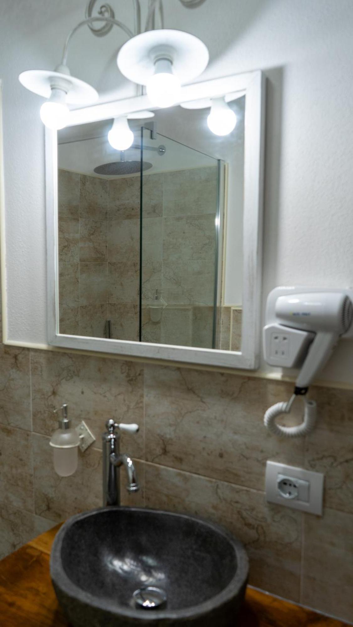 Badde Amena Affittacamere Suni Dış mekan fotoğraf